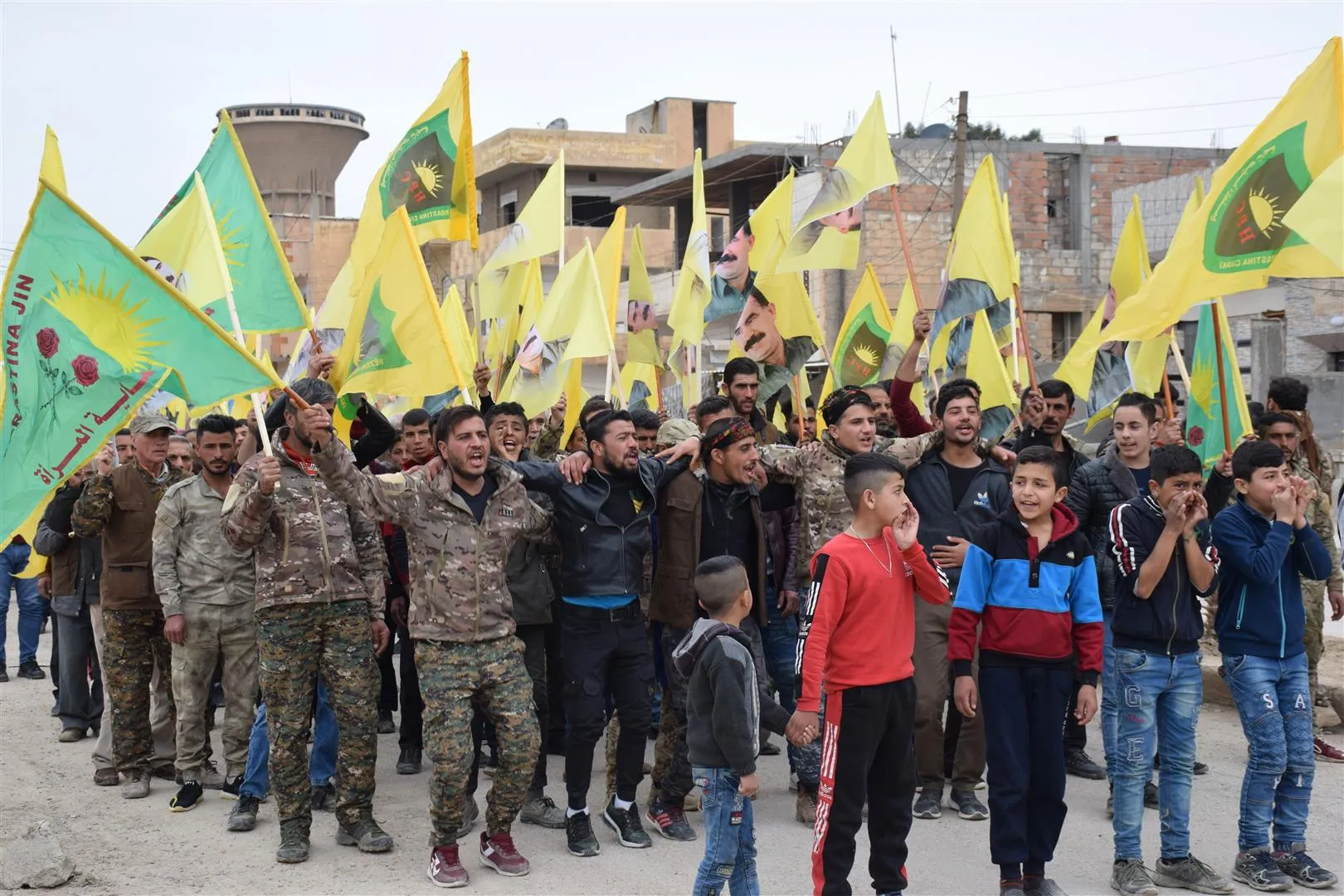 ‘Heta ku rewşa Ocalan neyê eşkerekirin em ê ji qadan neçin‘