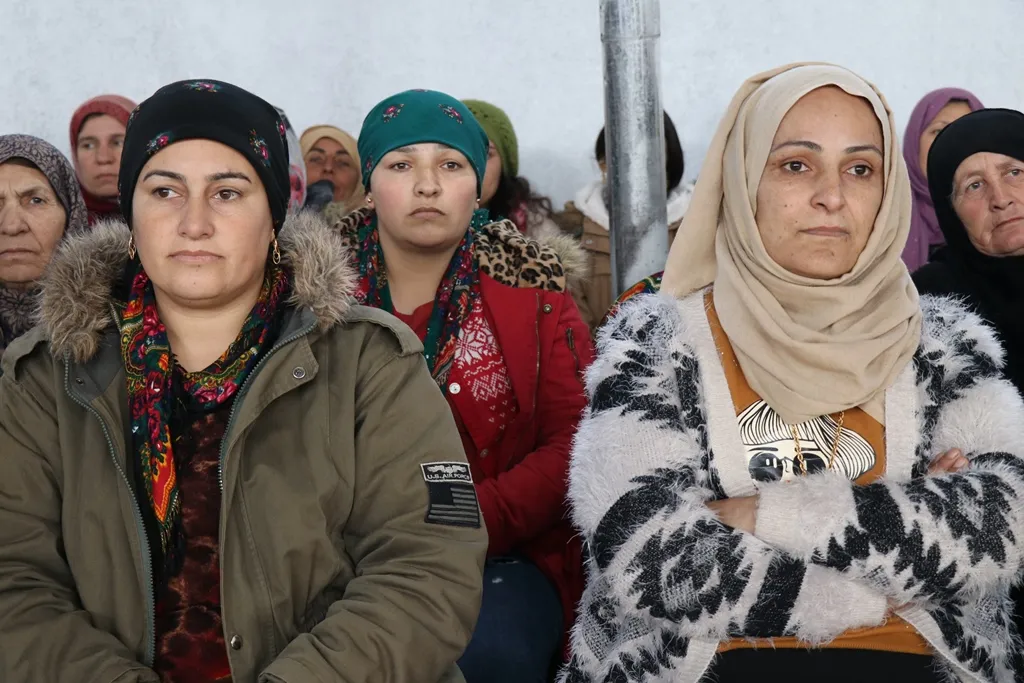Derbarê komploya 15‘ê Sibatê civînek ji şêniyên gundên Berav re hate lidarxistin