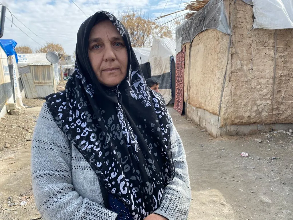 Koçberên Idlibê: Tirkiyê sînorên xwe girtine û bazaran li ser hejmara koçberan dike