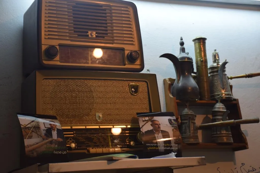 Mirateya dîrokî ya ji bavê xwe girtiye, diparêze