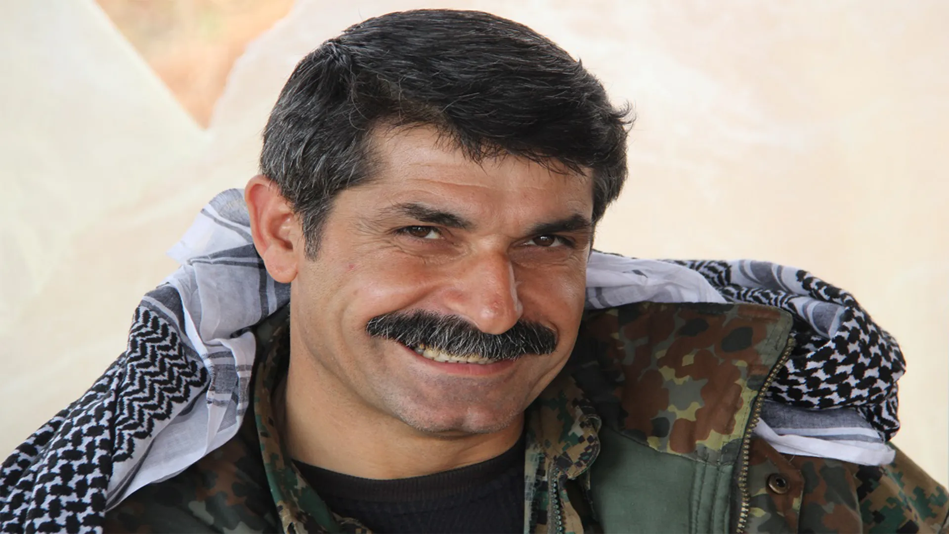 YPG: Em ê têkoşîna xwe bi rihê fermandar Karker bilind bikin