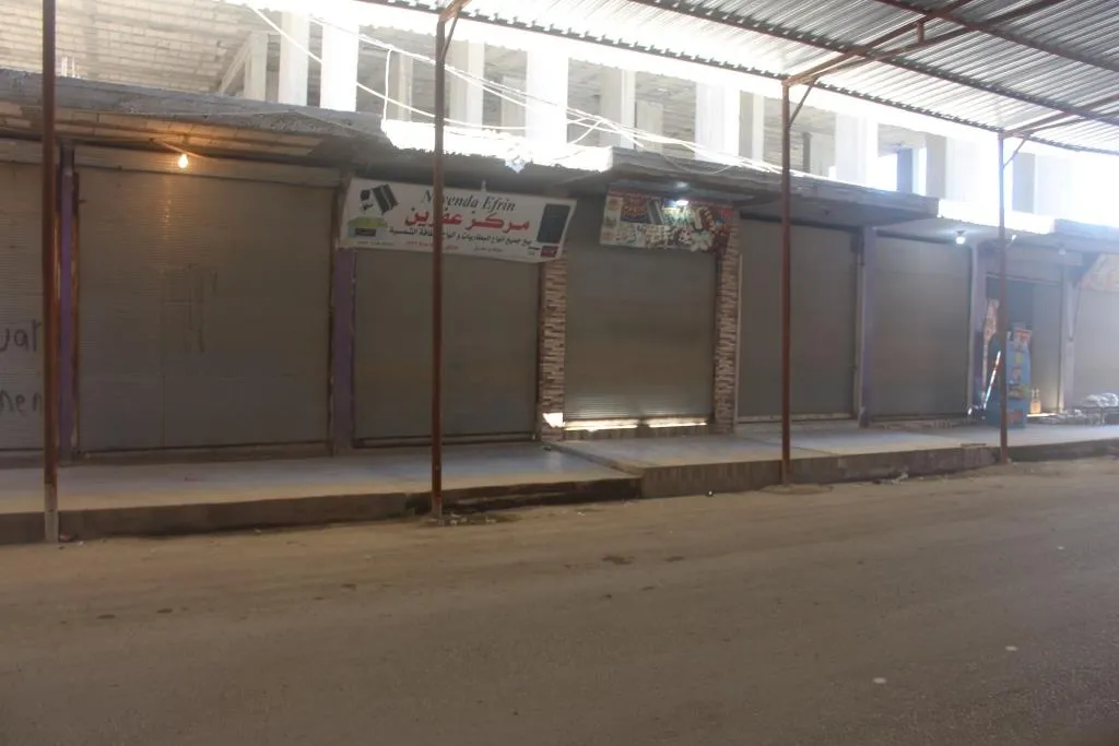 Li Hesekê qonaxa duyemîn a qedexeya derketina derve dest pê kir