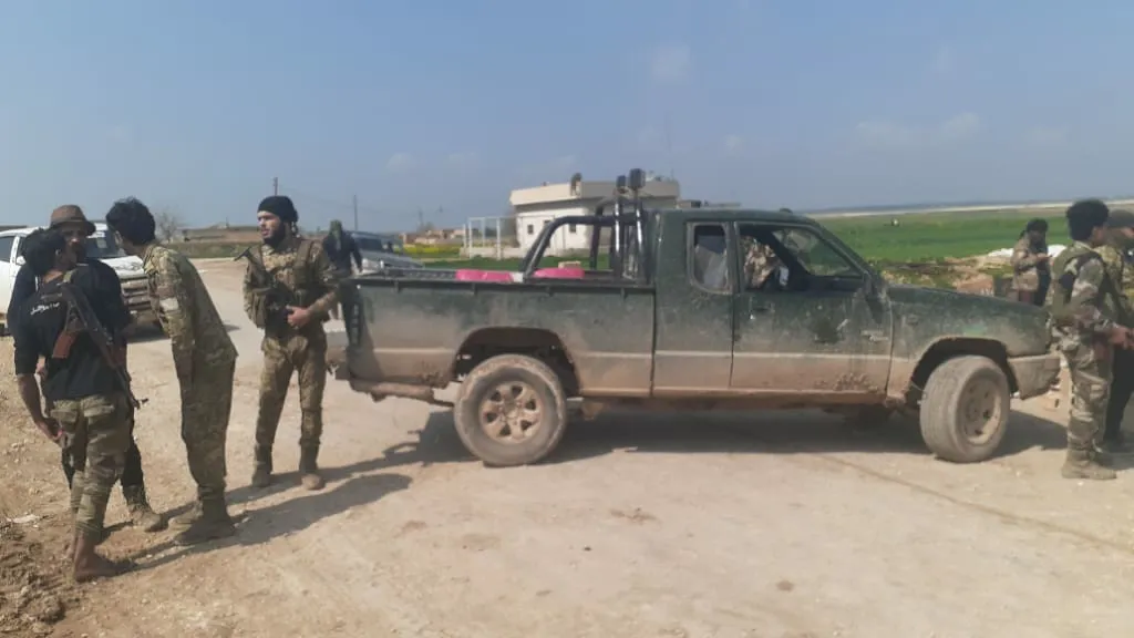 Li gundewarên Girê Spî nakokî di navbera artêşa Tirk û çeteyan de