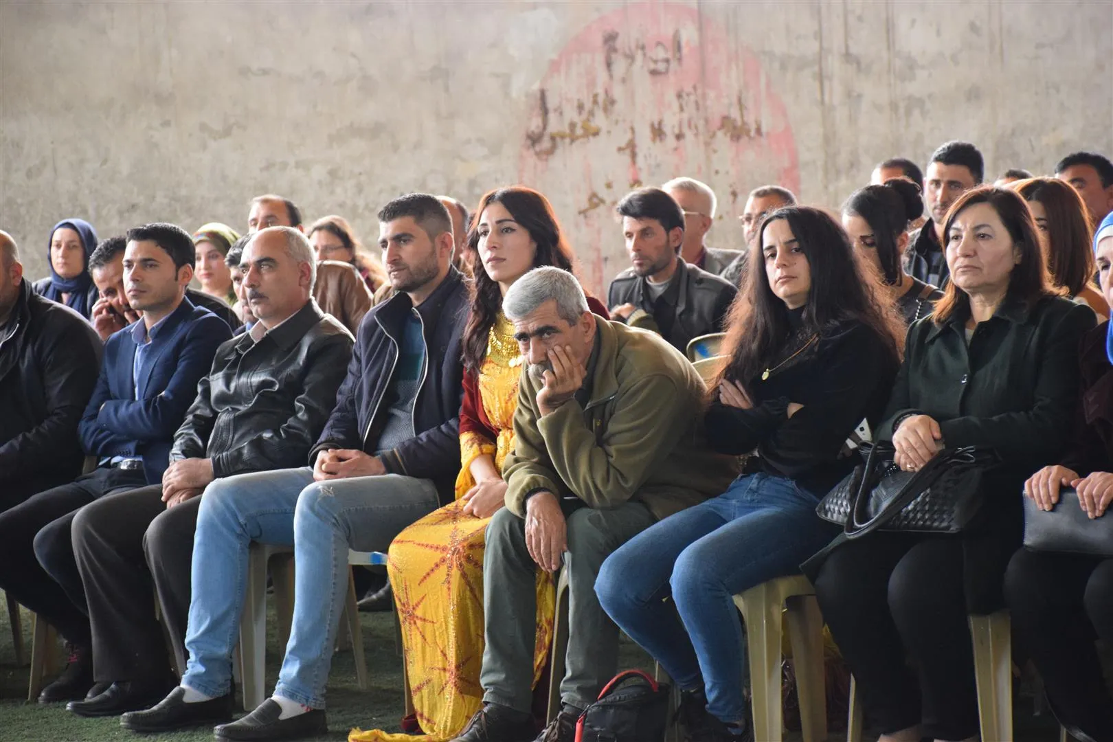 318 mamosteyên Serêkaniyê bawername wergirtin