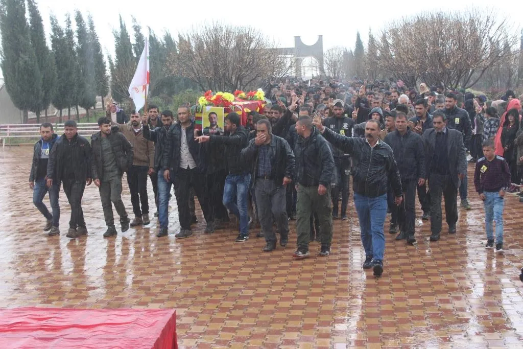 Cenazeyê şehîd Salar Mîrza bi merasîmekê hate veşartin