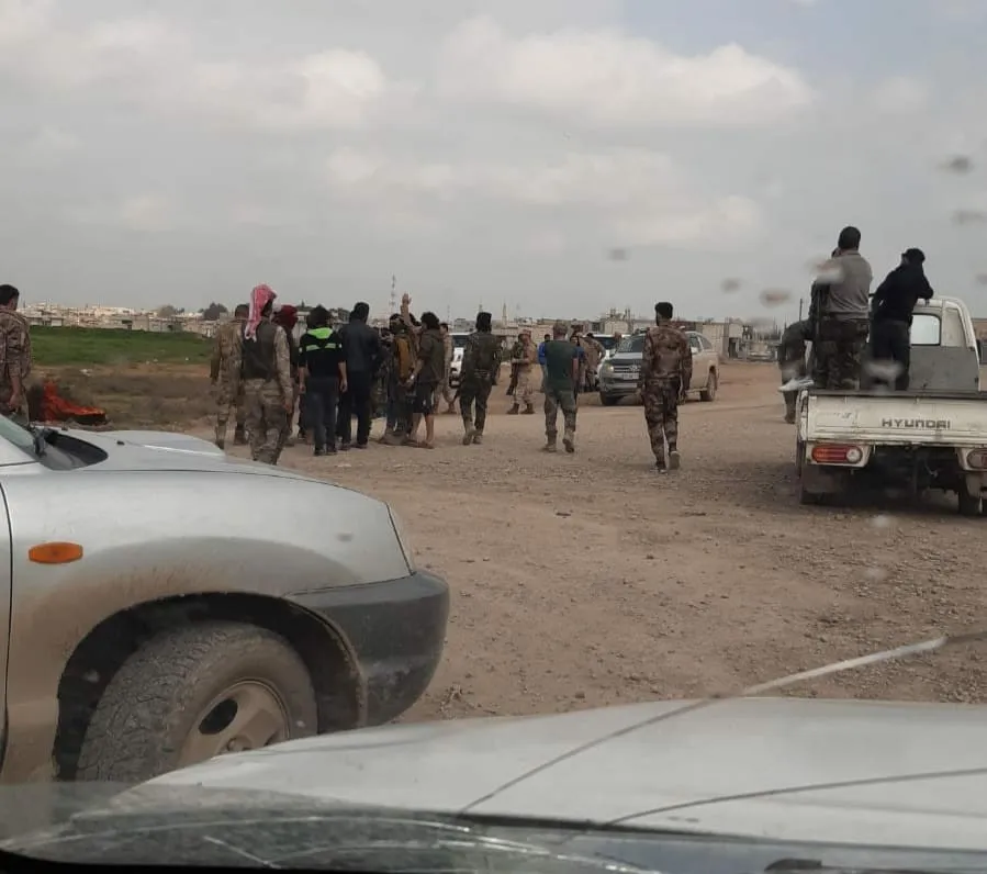 Li Efrîn çete bi hev ketin, kuştî û birîndar hene, li Serêkaniyê jî alozî