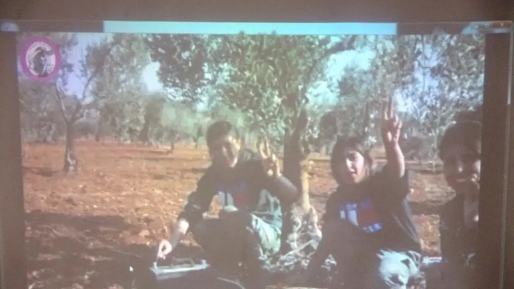 Li Reqayê bi boneya 8`ê Adarê rêzecivîn hatin lidarxistin