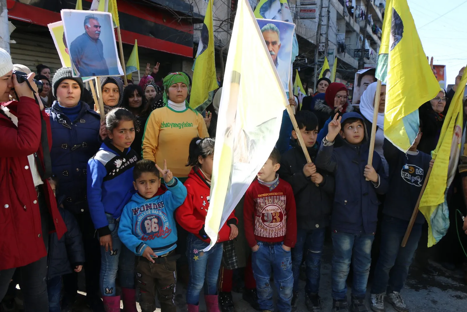 Xelkê Helebê îro jî li qadan bû
