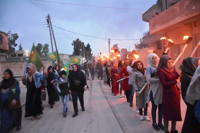 Têkildarî 8‘ê Adarê meşên bi meşeleyan hatin lidarxistin