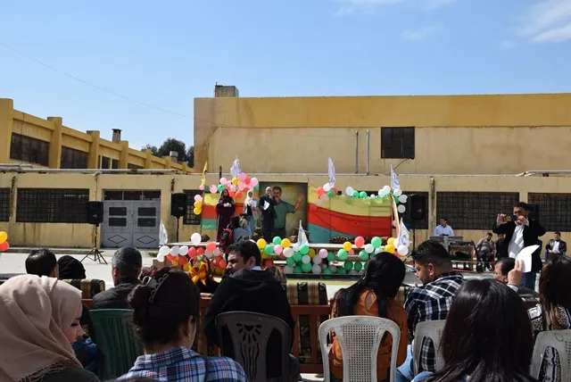 Xwendekarên serkeftî yên dibistana pîşeyî ya Qamişlo hatin xelatkirin