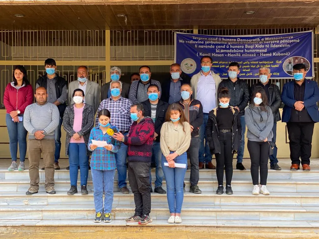 Hunermendên Kobanê hişyarî der barê aloziya li Zînî Wertê de da