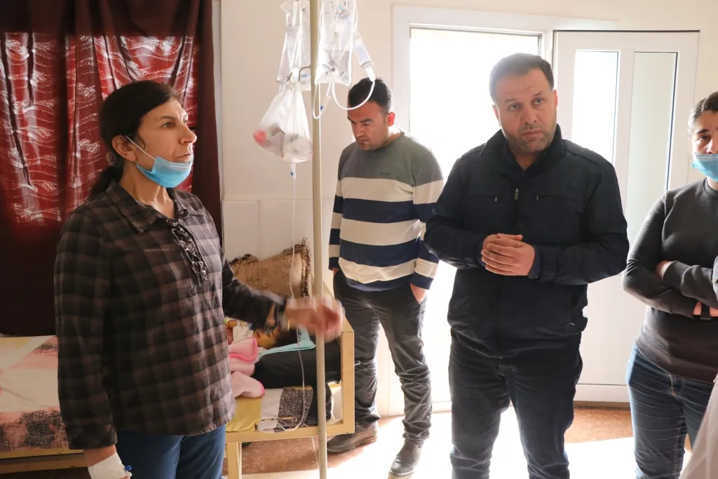 Rêveberiya Sivîl a Minbicê dermankirina Rosîla girt ser xwe
