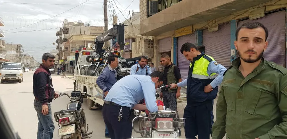 Motorsîklêtên biryara qedexeya derketina derve binpê dikin têne girtin