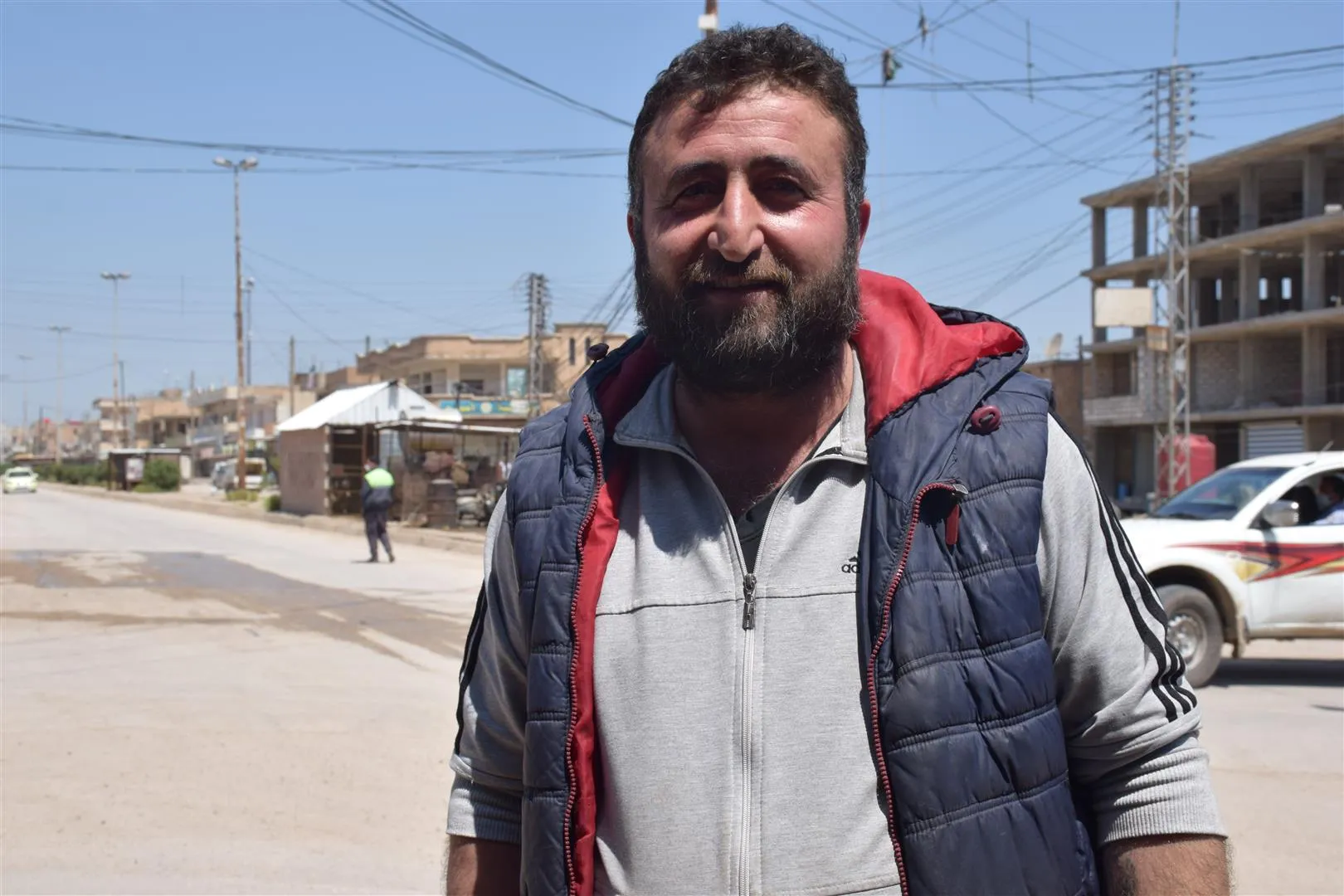 Deriyên têketin û derketinê yên Hesekê hatin girtin