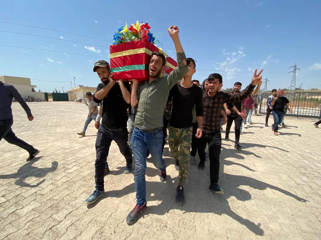 Cenazeyê şehîd Çavreş li Kobanê hat veşartin