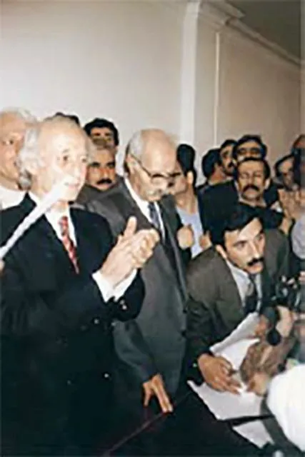 Li Bakur û Tirkiyê navenda xebatên zimanê kurdî; Enstîtuya Kurdî ya Stenbolê