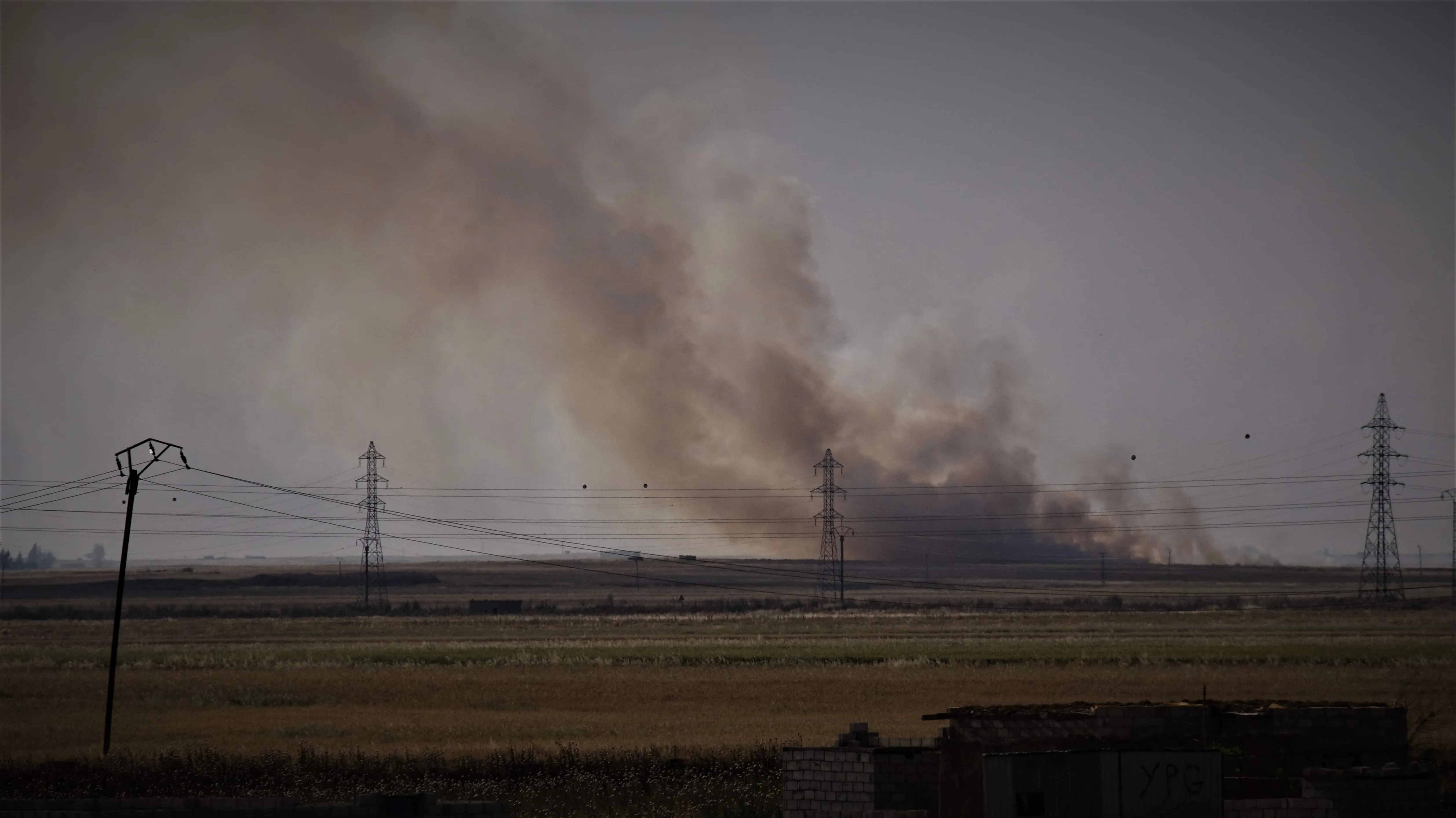 Artêşa Tirk û çeteyên wê careke din dexl û danên xelkê Til Temirê şewitandin
