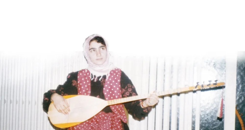​​​​​​​‘Hunermend Mizgîn dengê Kurd ê resen e û wêneya jina azad e‘