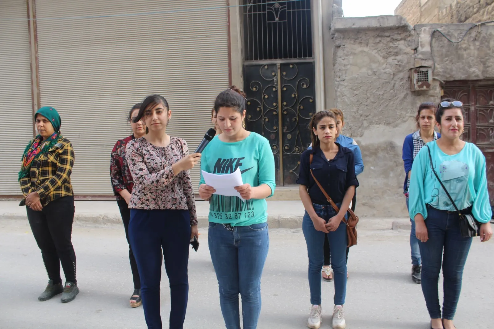Jinên ciwan ên PYD banga serhildanê li dijî planên dewleta Tirk kir