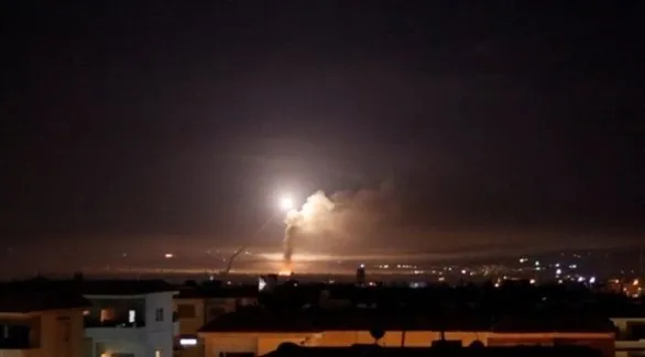 Ji Siwêdayê heta Hema û Dêrazorê bombebarana Îsraîlê