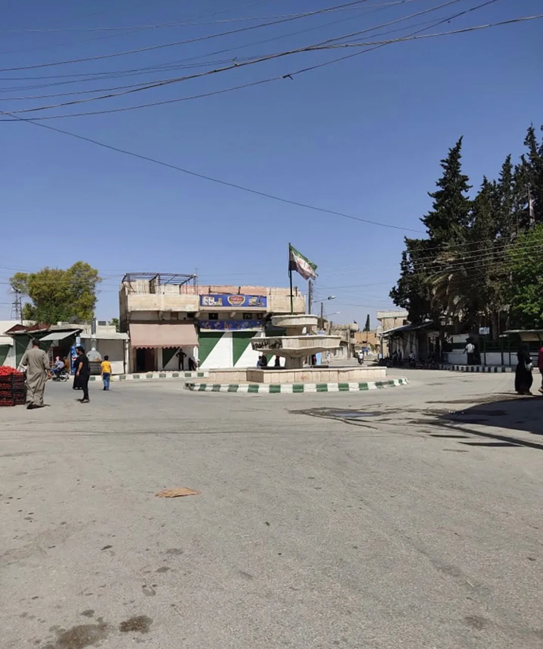 Li Girê Spî gel li dijî bikaranîna lîreyê Tirkiyê daket qadan 