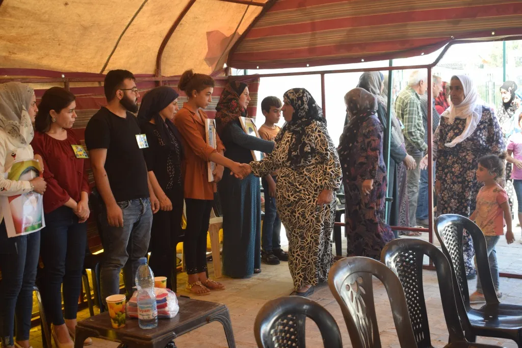 Şêniyên Kobanê sersaxî da malbatên 4 şehîdan