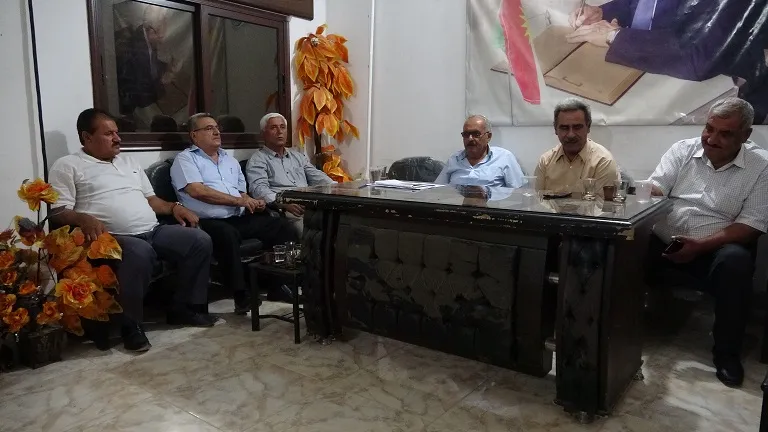 Dikeya Gel bi Partiya Pêşverû ya Demokratîk re civiya
