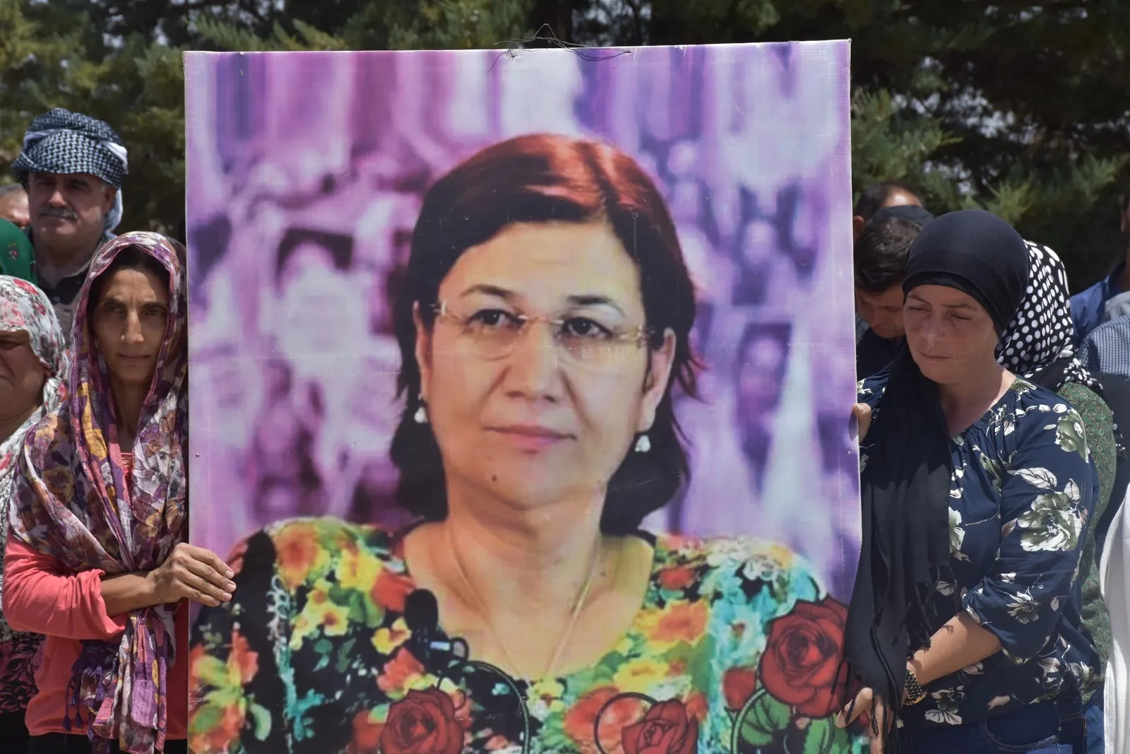 ‘Divê rêxistinên parêzvanên demokrasiyê helwesta xwe li dijî sûcên dewleta Tirk nîşan bidin’