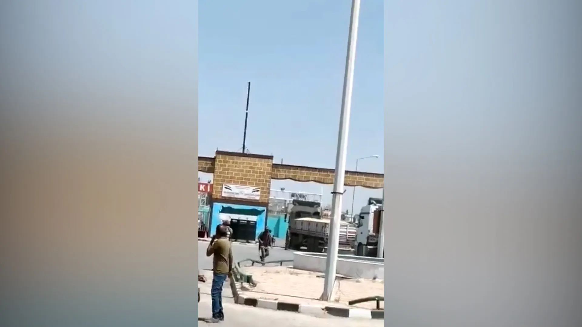 Dagirker dexl û danên xelkê Girê Spî didizin