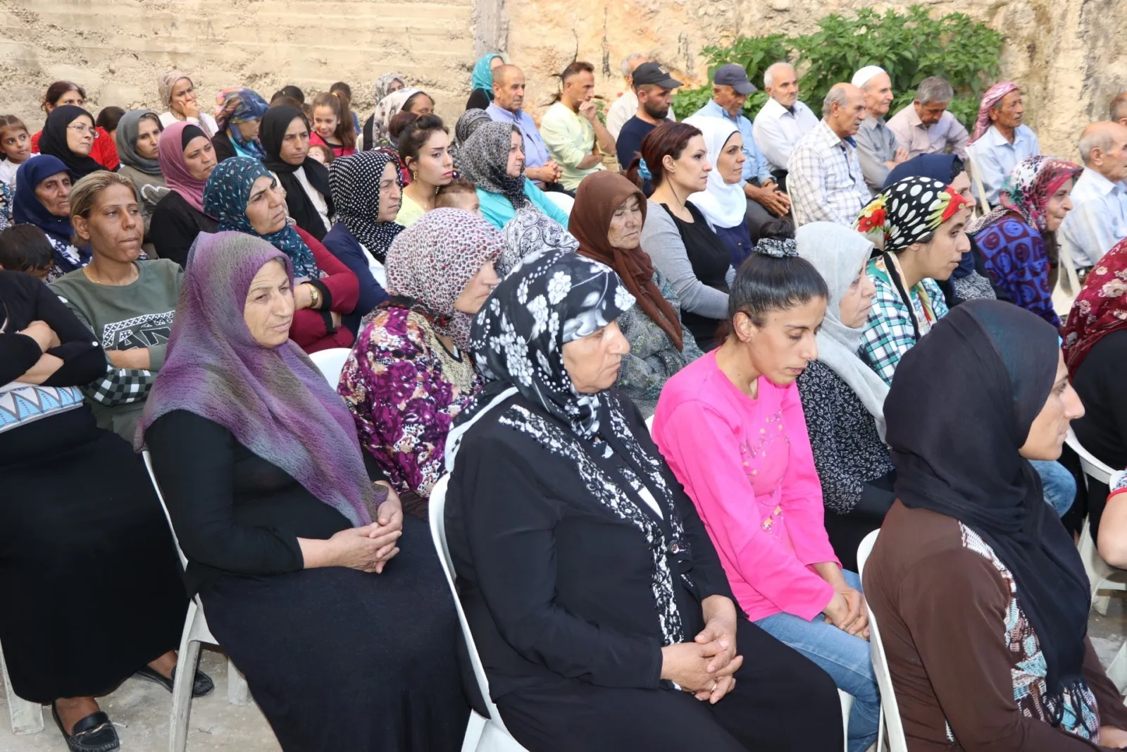 PYD'ê bi şêniyên Helebê re civiya