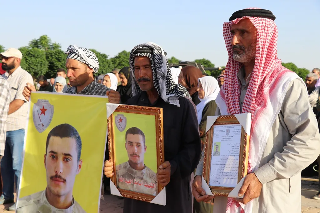 Şêniyên Dêrikê şehîd Osama oxir kirin
