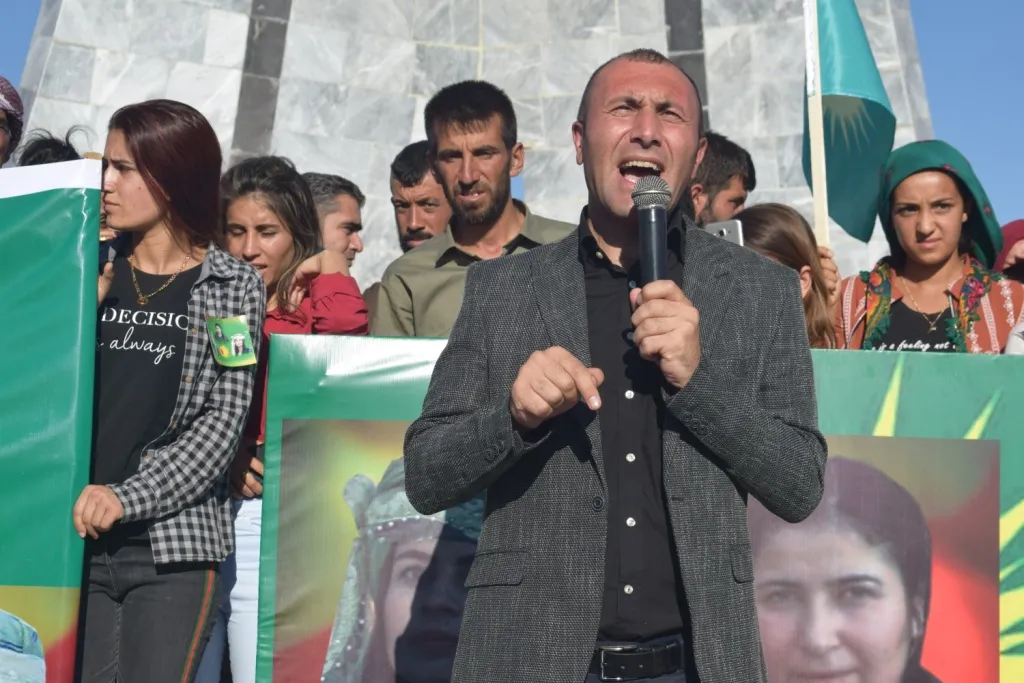 Jinên têkoşer Zehra, Hebûn û Emîna bi merasîmekê girsayî hatin oxirkirin