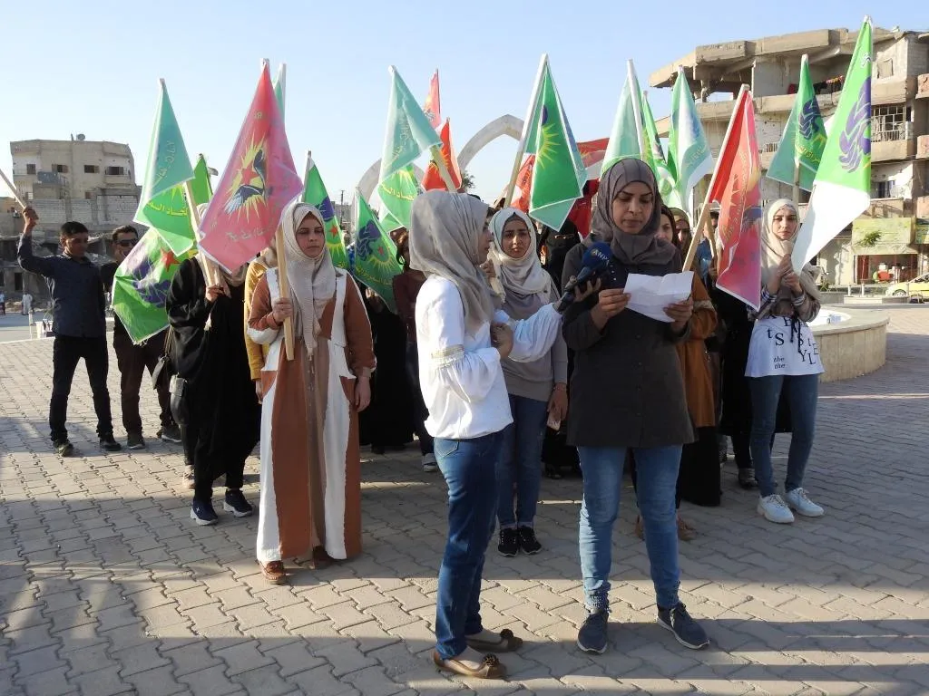 Yekîtiya Jinên Ciwan a herêma Firatê, li dijî Tirkiyê banga berxwedanê kir