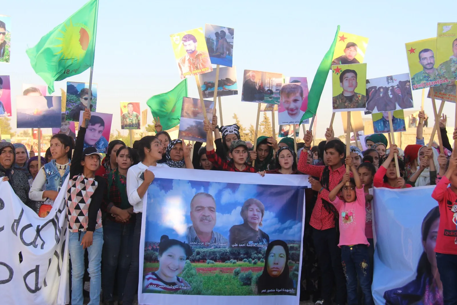 Êrişa dewleta Tirk a dagirker a li ser Kobanê li Şêrawayê hate şermezarkirin