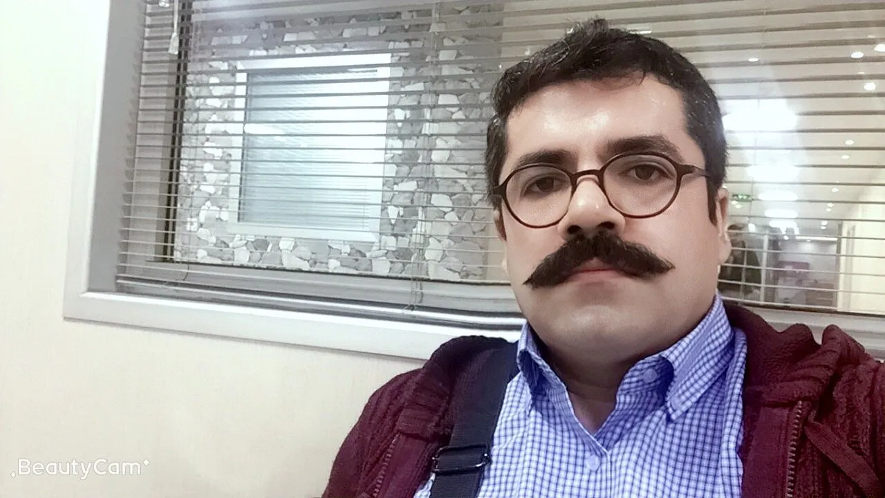 Di çapemeniya kurdî de werger û zimanê kurdî