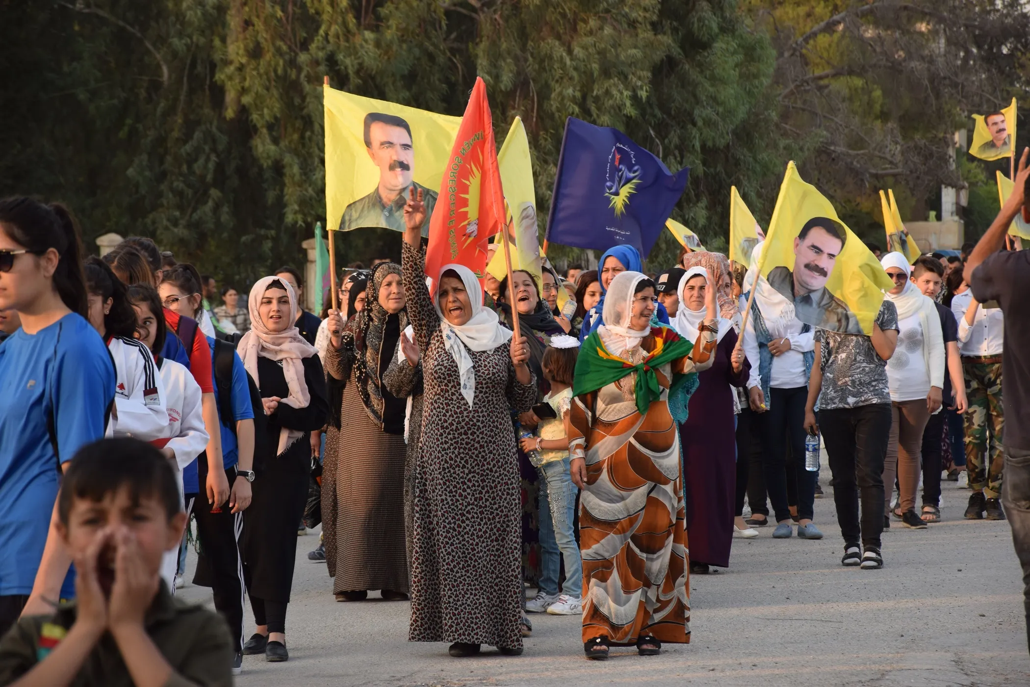Êrişên dewleta Tirk li Qamişloyê hatin şermezarkirin