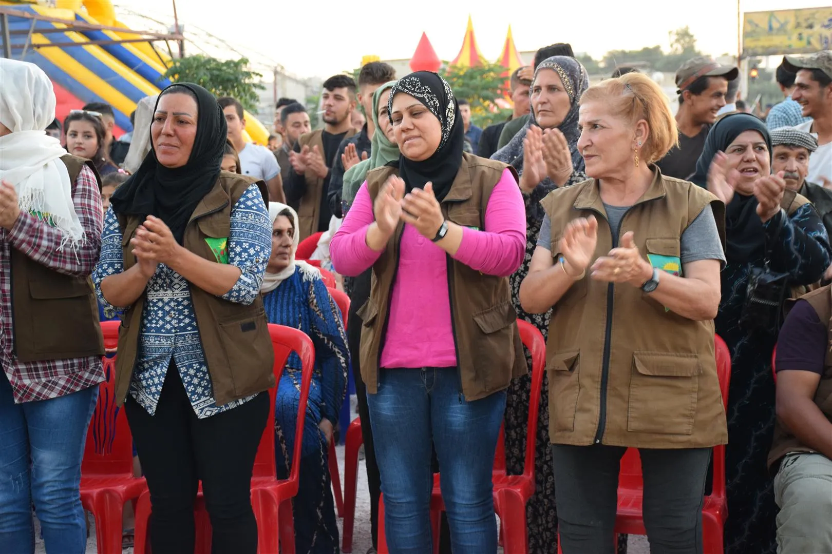​​​​​​​Saziyên ku zeviyên çandiniyê parastin hatin xelatkirin