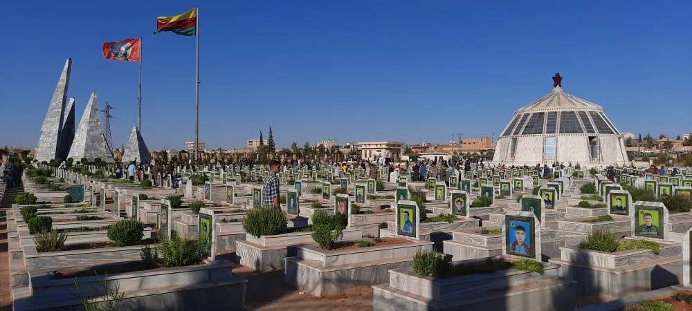 Li Bakur û Rojhilatê Sûriyê Cejna Qurbanê bi serdana goristanên şehîdan destpê kir