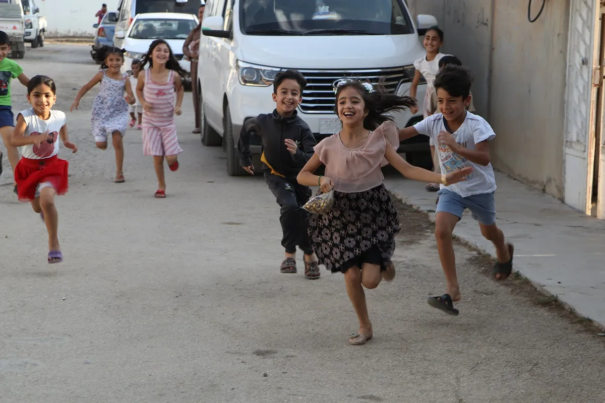 "Kostek" kevneşopiyek e ku têkiliyên hezkirinê geş dike