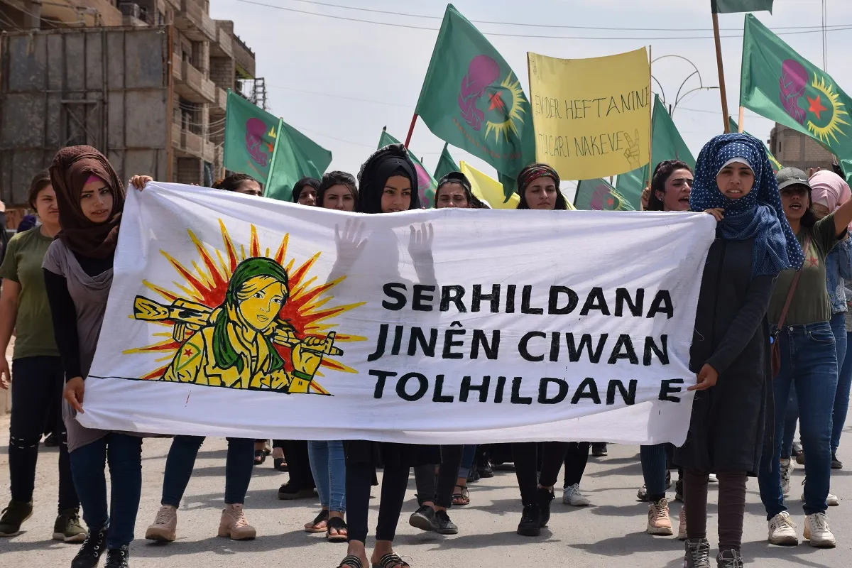 ​​​​​​​‘Serhildana jinên ciwan tolhildan e’