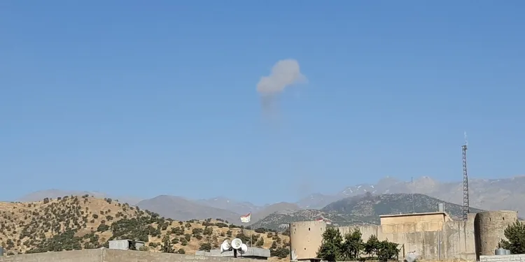 Balefirên şer ên dewleta Tirk gundên Biradostê û herêma Batîfa bombebaran kirin