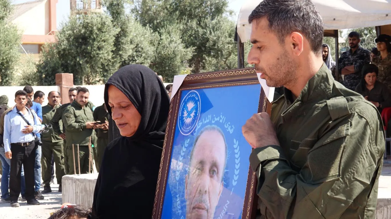 Hêzên Ewlekariyê dewreya perwedeyê ya rêveberan bi dawî kir