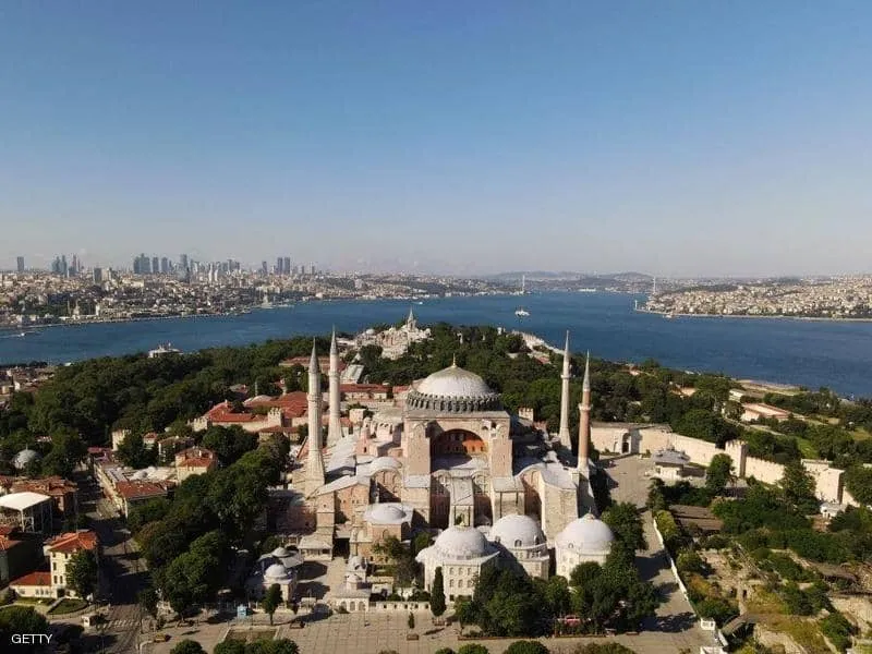 Erdogan dêra Aya Sofiya ya li Stenbolê veguherand mizgeftê