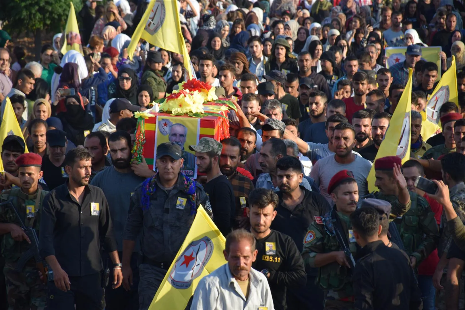 Şêniyên Qamişloyê şehîd Mustefa Hito oxir kirin