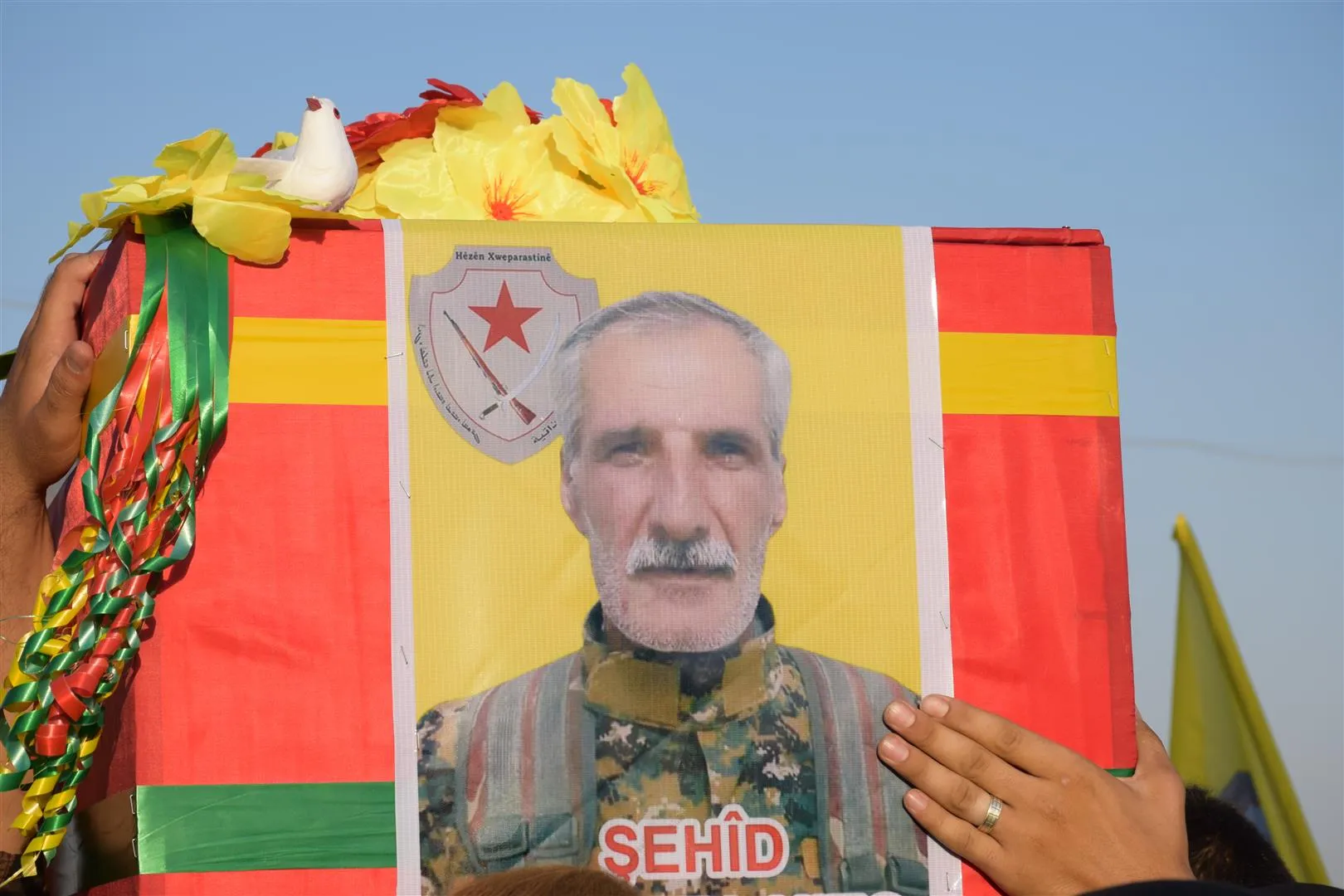 Şêniyên Qamişloyê şehîd Mustefa Hito oxir kirin