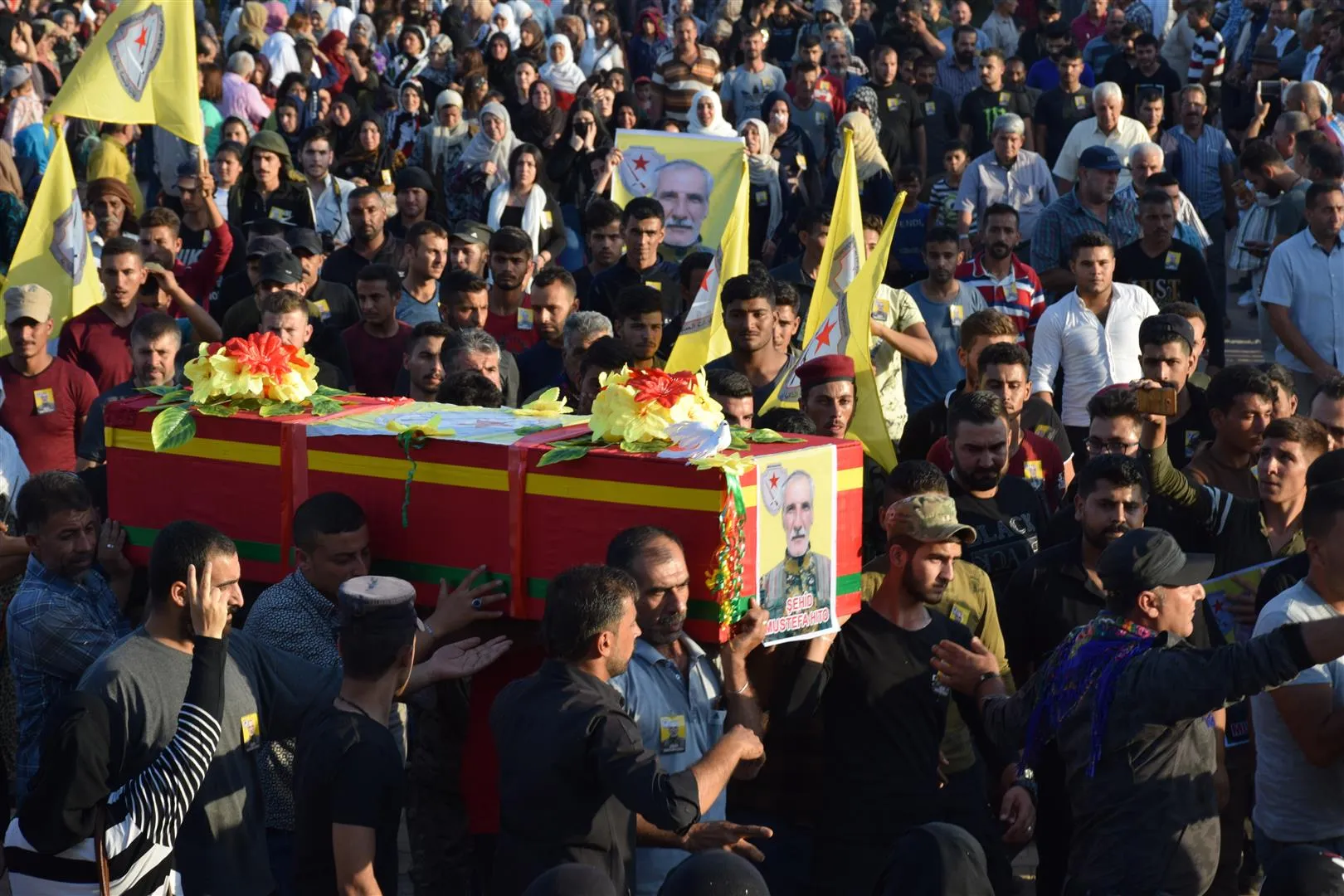 Şêniyên Qamişloyê şehîd Mustefa Hito oxir kirin