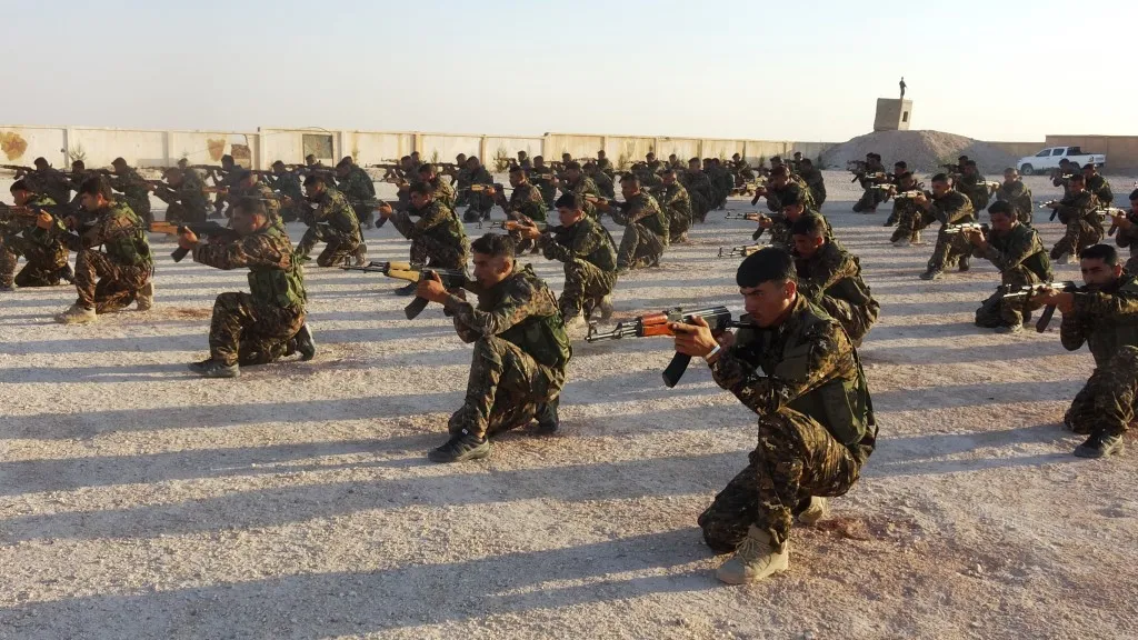 Akademiya Şehîd Dijwar Efrîn dewreya perwerdeyê ya yekemîn bi dawî kir