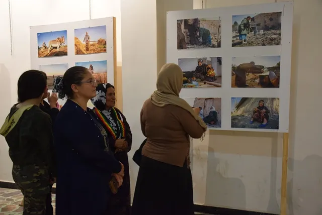 Navenda Şopdarên Rojê belgefîlmek li Qamişloyê pêşkêş kir