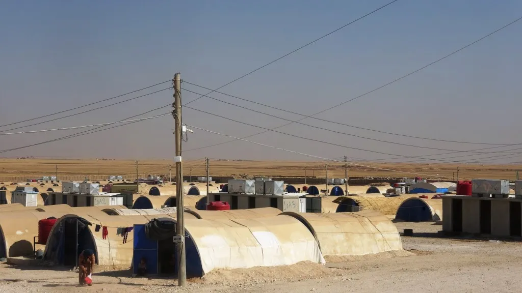 Kampa Koçberên Girê Spî pêşwazîkirina koçberan rawestandiye
