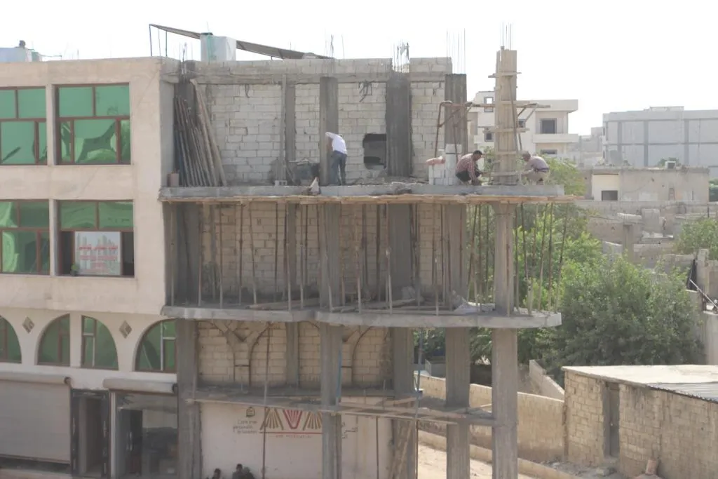 Li Kobanê ji ber bihabûna kel û pelan tevgera avahîsaziyê lawaz bû